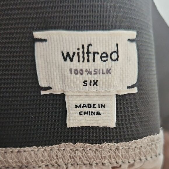 Wilfred Gray and Cream Silk Garment - Picture 2 of 16